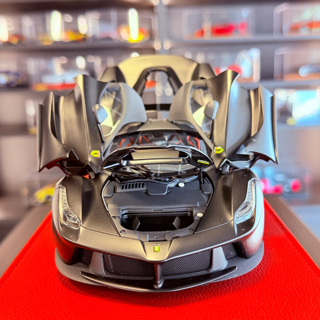 Ferrari LaFerrari Matt Black Poliform Pack Limited Edition 1:18 Scale by BBR Models