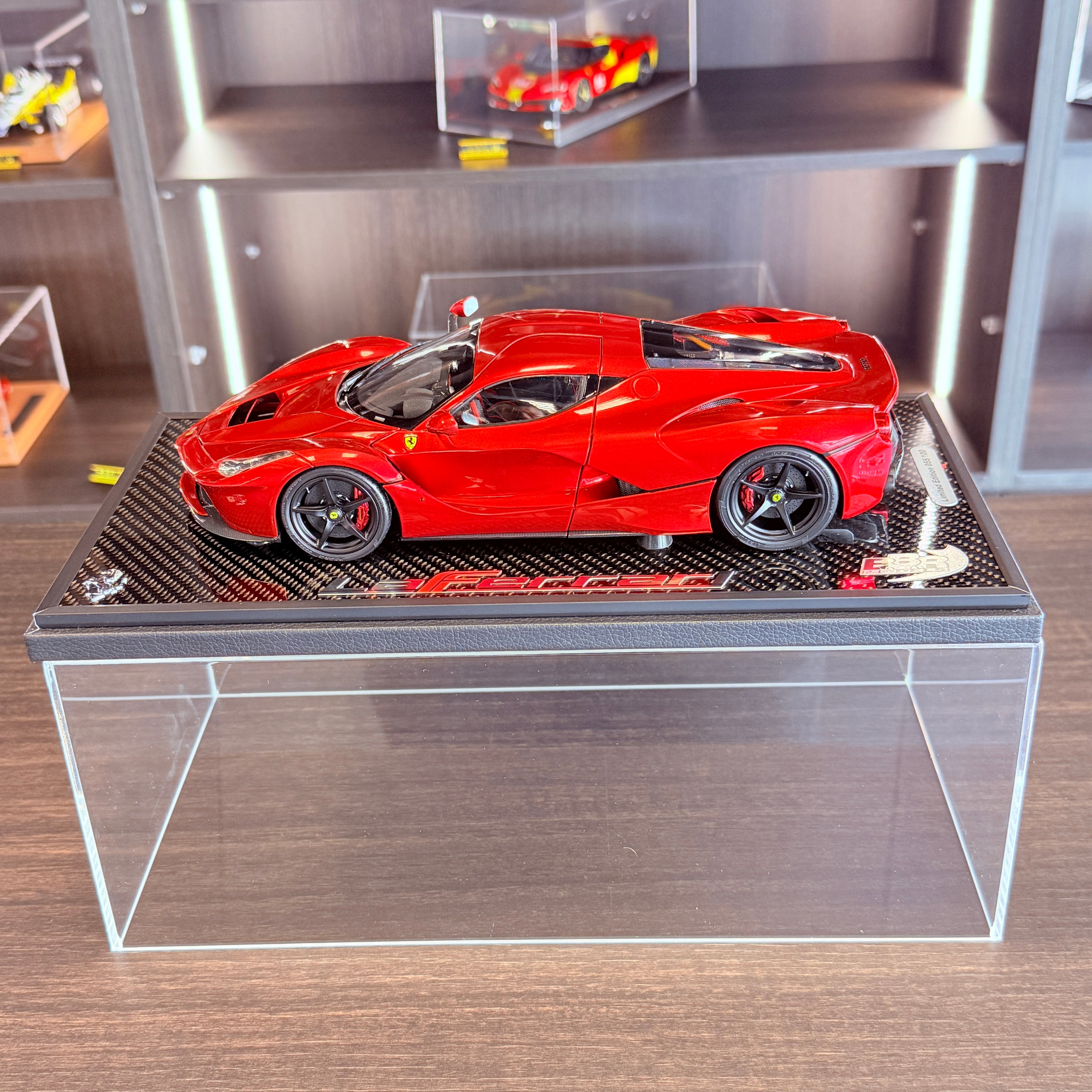 1 18 BBR Ferrari LaFerrari Dubai Violett/Viola Vio 2012