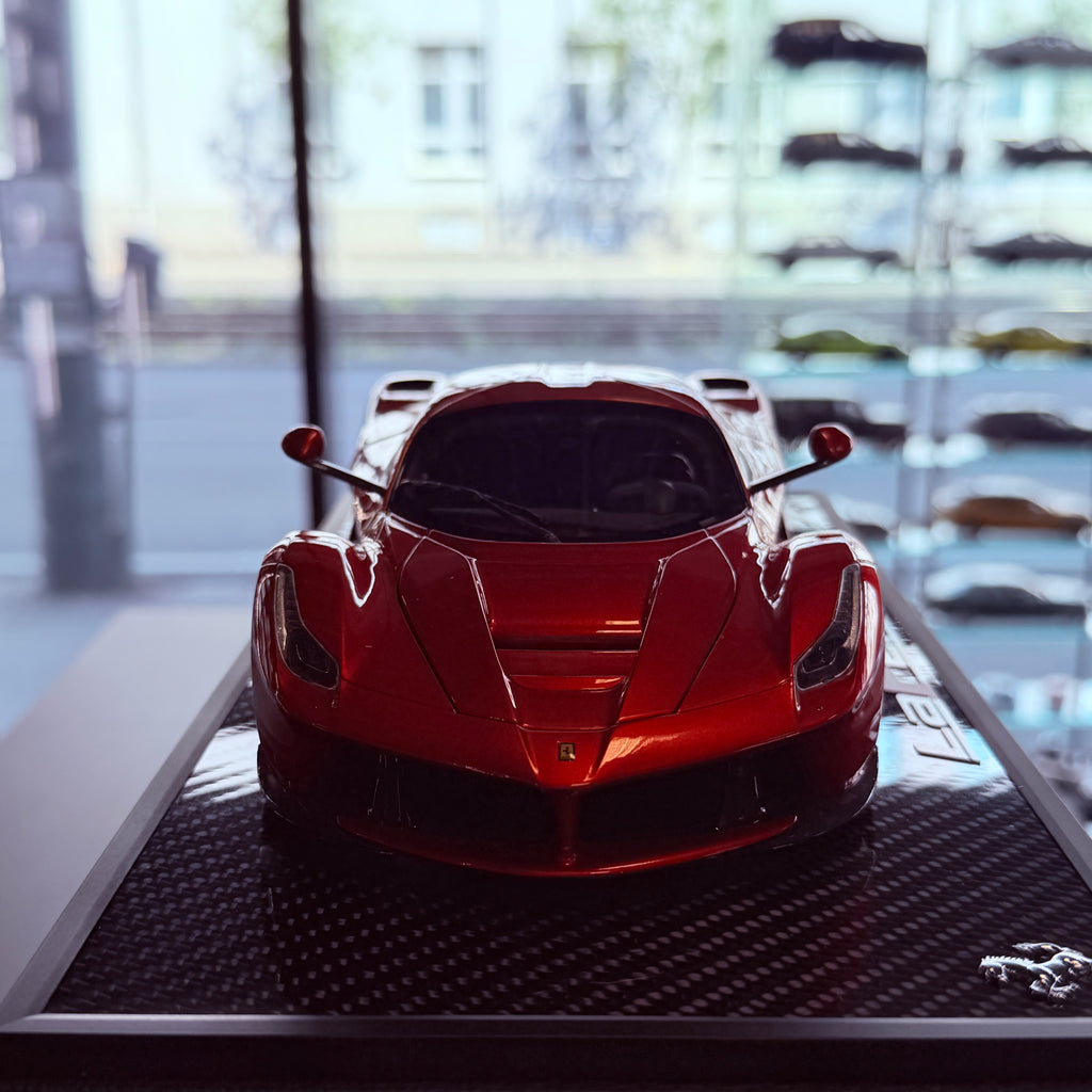 1 18 BBR Ferrari LaFerrari Dubai Violett/Viola Vio 2012