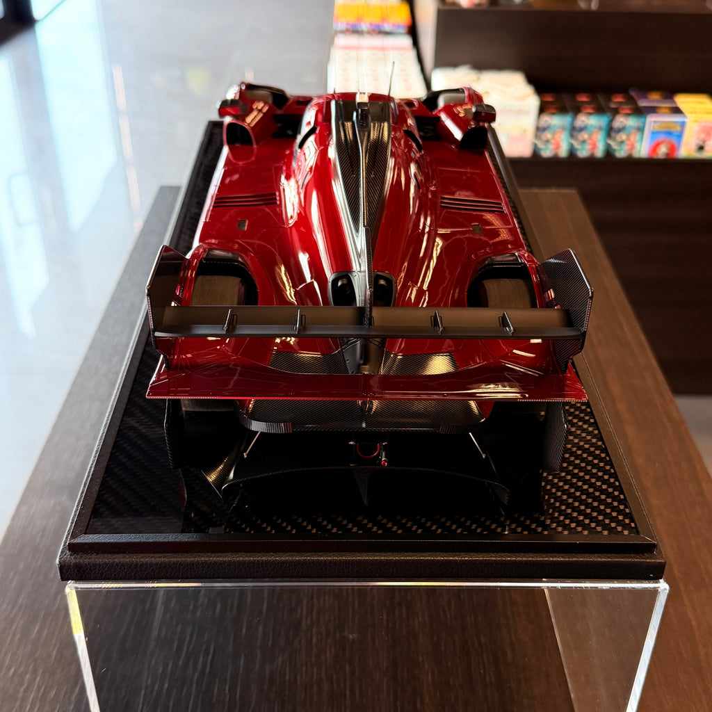 Modellauto BBR Models 1/12 Ferrari 812 Competizione Yellow Stripe Rosso Corsa 322