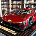 Modellauto BBR Models 1/12 Ferrari 812 Competizione Yellow Stripe Rosso Corsa 322
