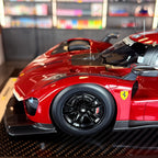 Modellauto BBR Models 1/12 Ferrari 812 Competizione Yellow Stripe Rosso Corsa 322