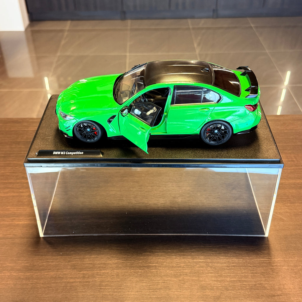 „BMW M3“ su našumo dalimis, „Signal Green“, 2024 m., 1:18 mastelio, Solido