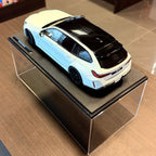 BMW M5 Touring Alpine White, 2025, 1:18 méretarányban – Solido