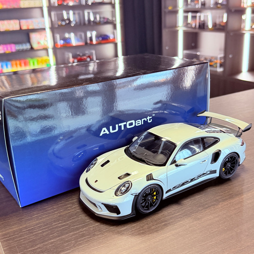 Porsche 911 (991.2) GT3 RS Crayon – мащабен модел автомобил 1:18 от AUTOart
