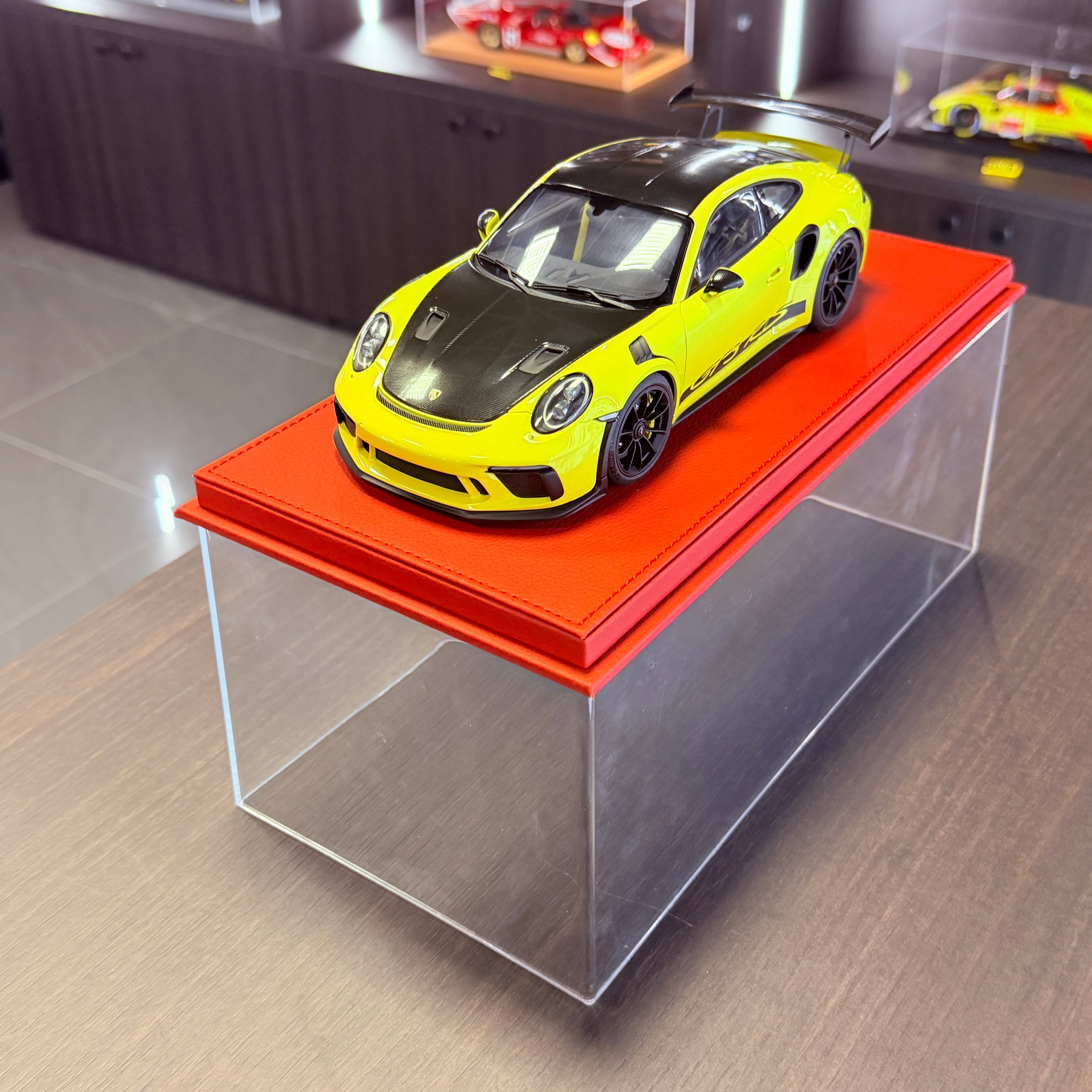 Porsche 911 (991.2) GT3 RS Weissach Package Racing Yellow – 1:18 Scale Model Car by AUTOart