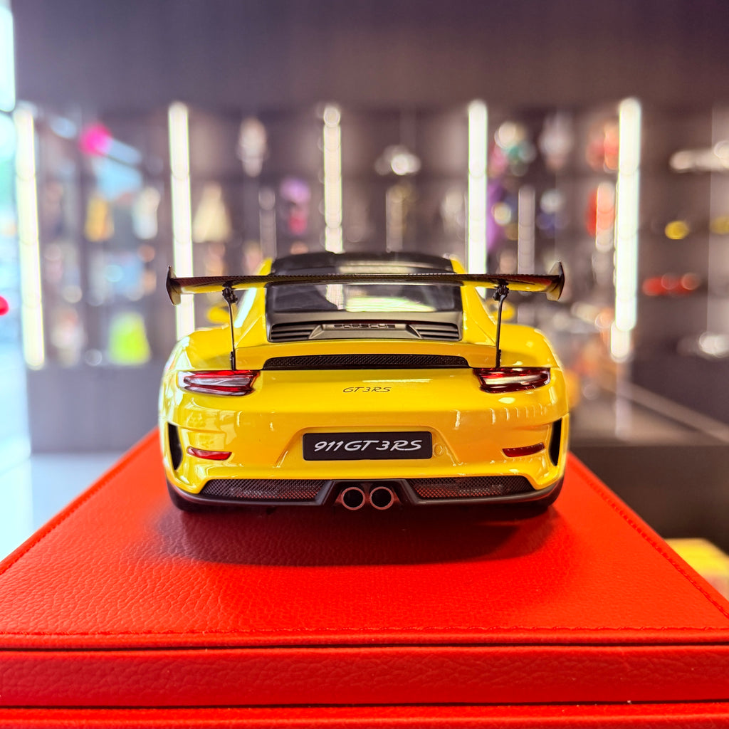 Porsche 911 (991.2) GT3 RS с пакет Weissach Racing Yellow – мащабен модел автомобил в мащаб 1:18 от AUTOart