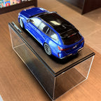 BMW M5 Touring Marina Bay Blue 2025, scară 1:18, de Solido