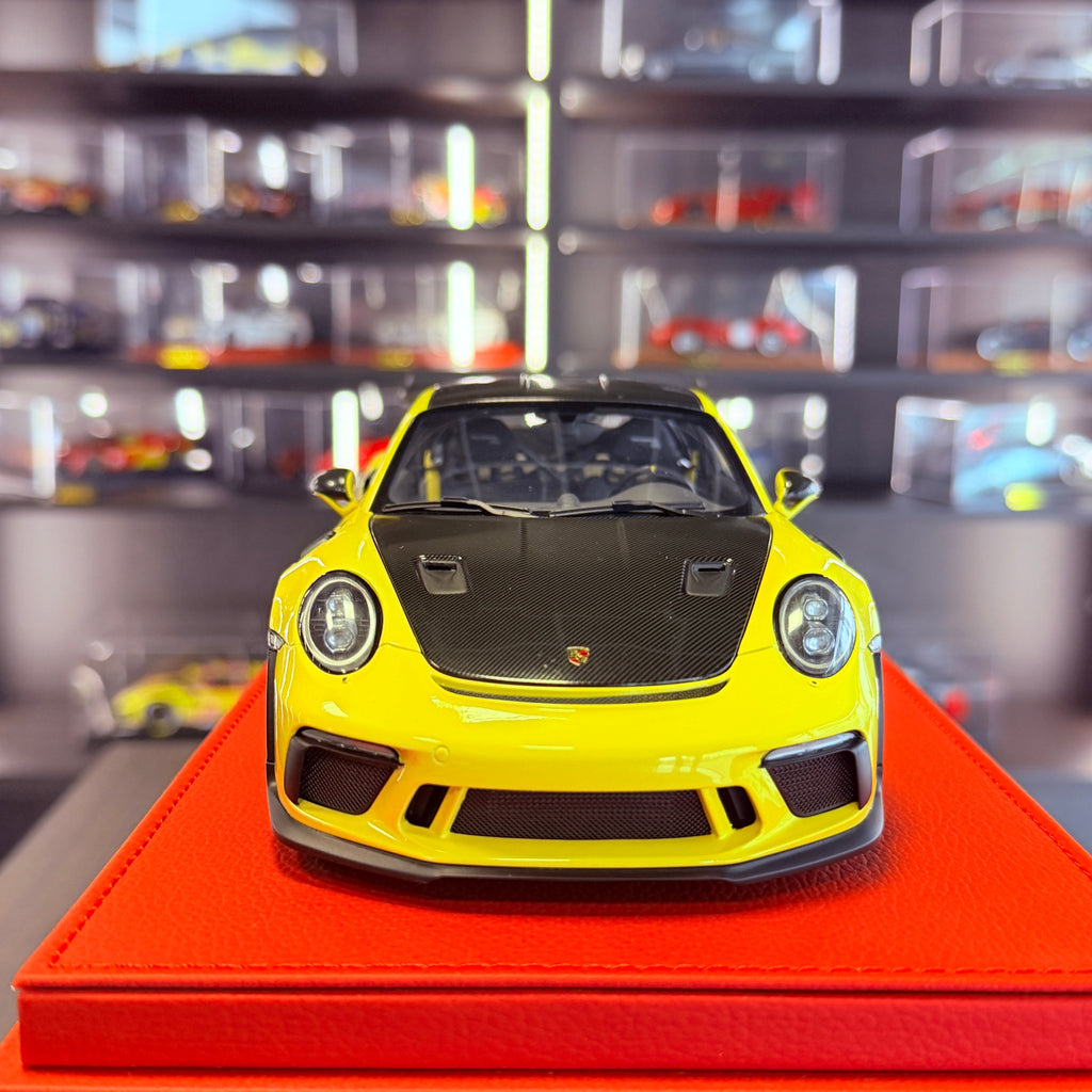 Porsche 911 (991.2) GT3 RS с пакет Weissach Racing Yellow – мащабен модел автомобил в мащаб 1:18 от AUTOart