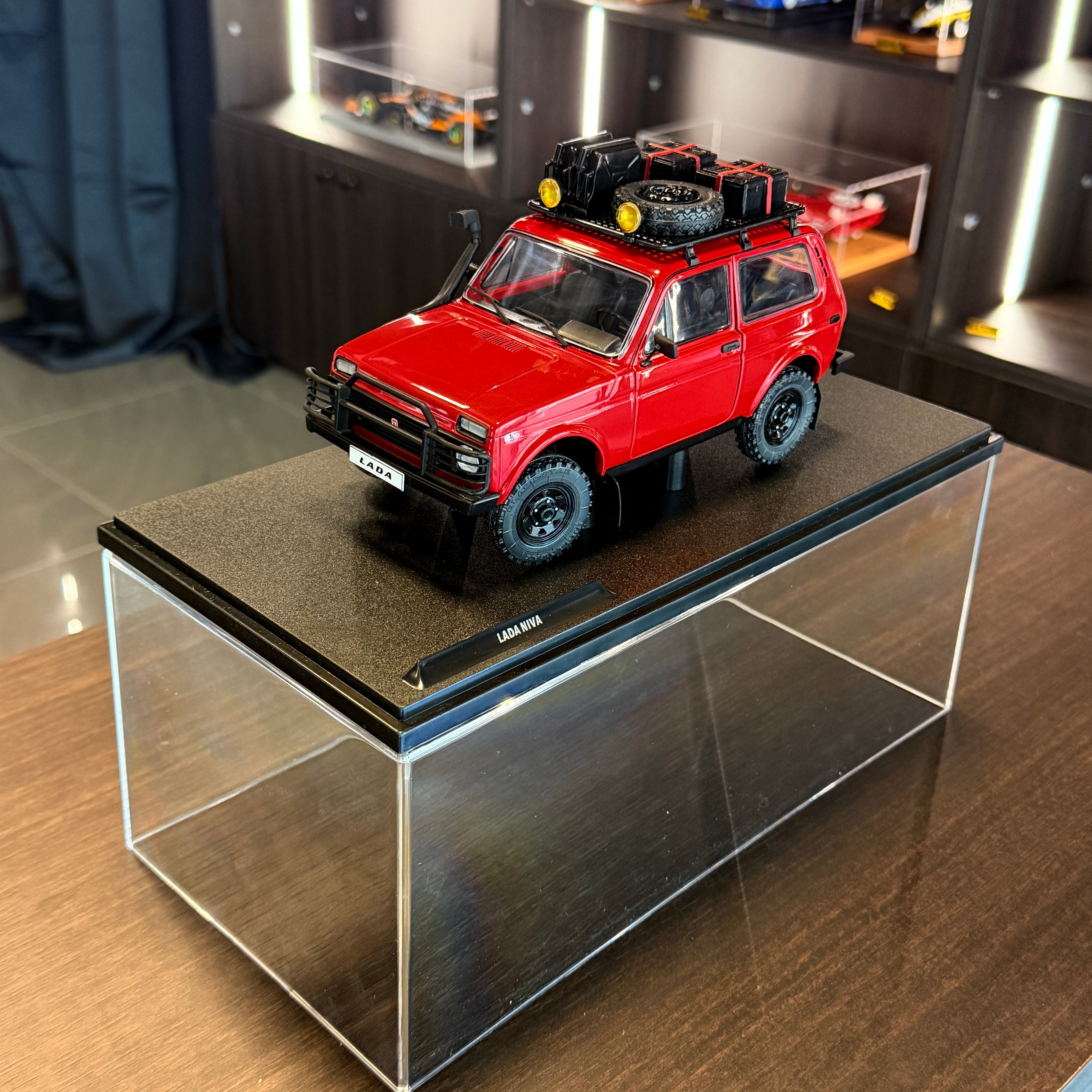 Lada Niva Red 1980, mierka 1:18 od Solido