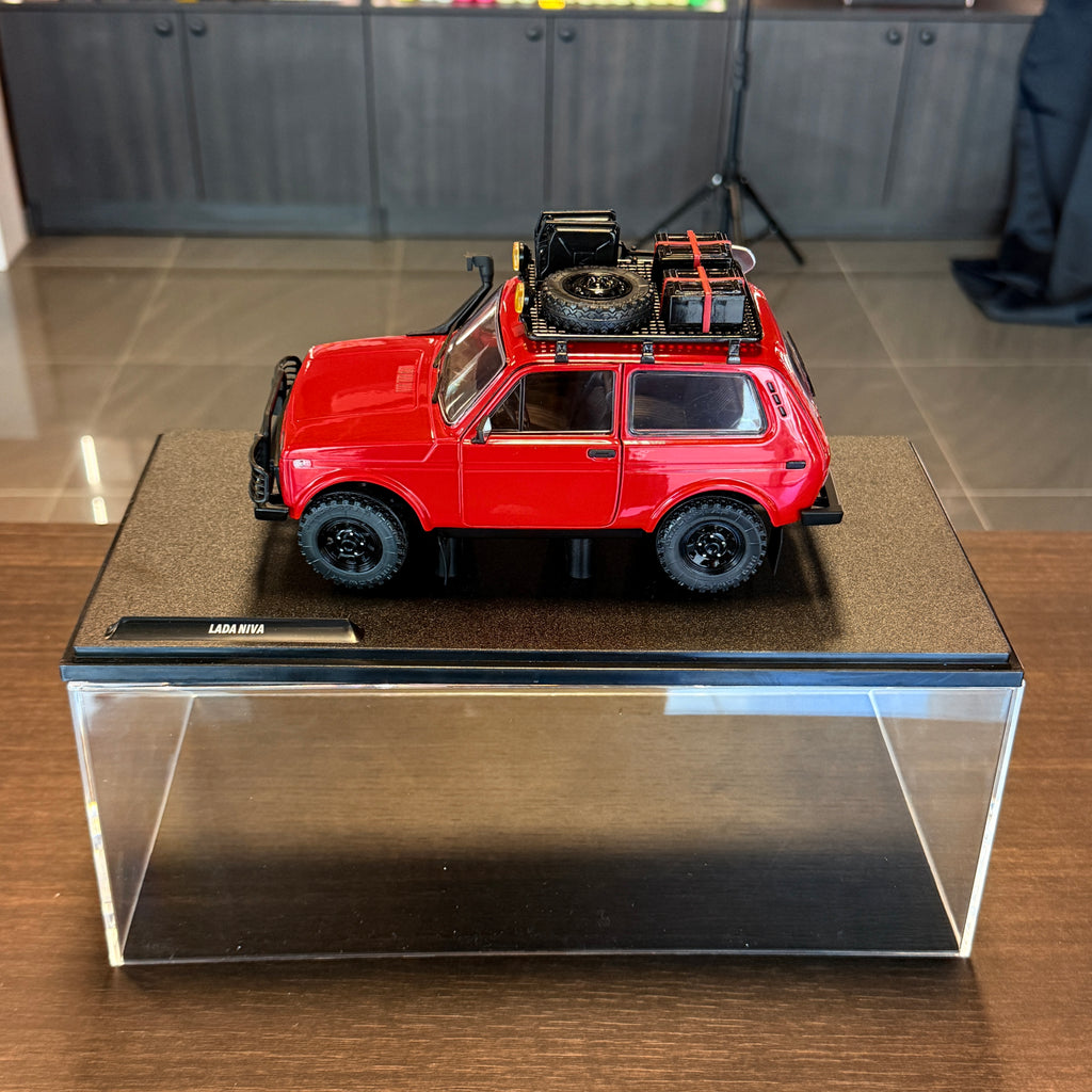 Lada Niva Red 1980, scară 1:18, de Solido