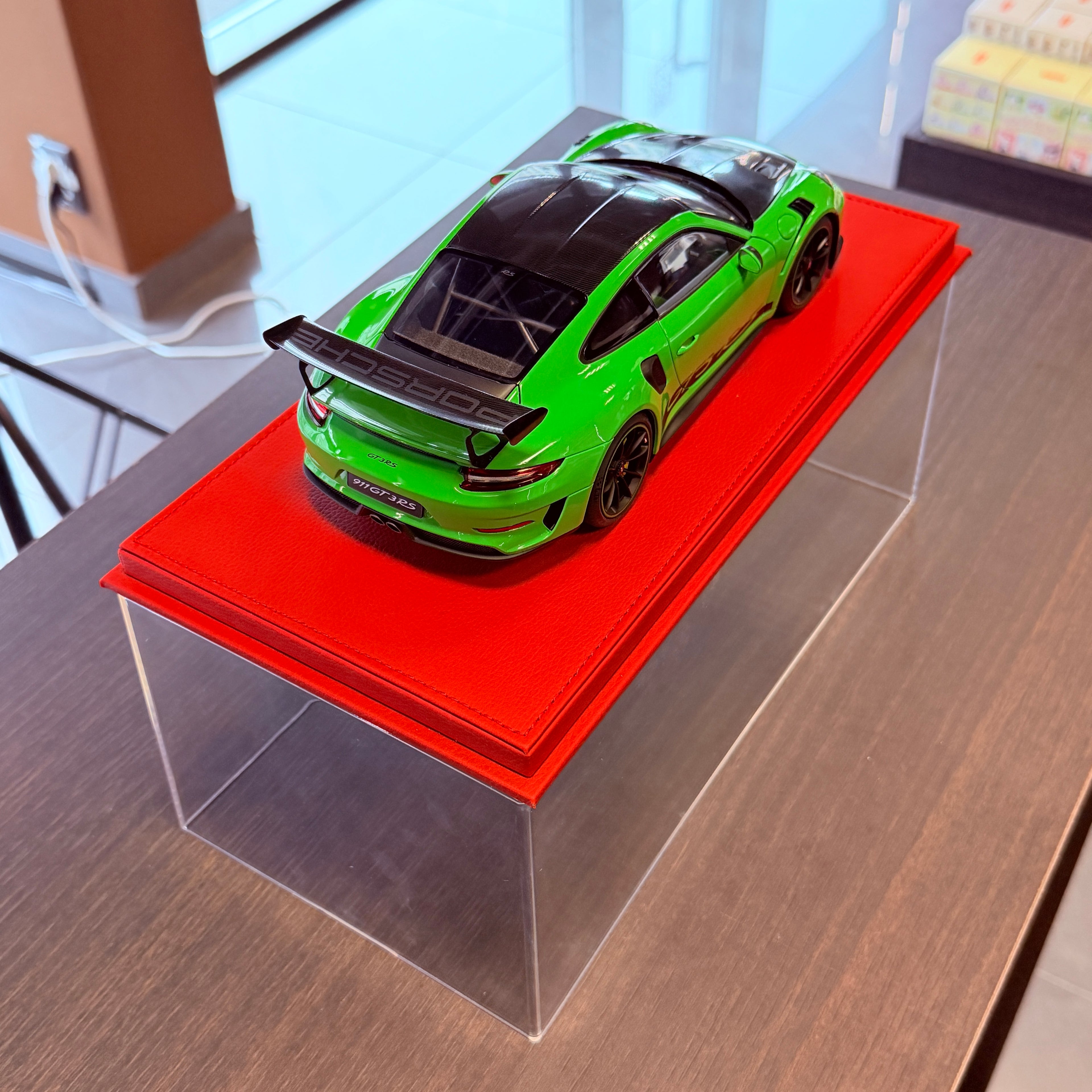 Porsche 911 (991.2) GT3 RS Weissach Package Lizard Green – 1:18 Scale Model Car by AUTOart