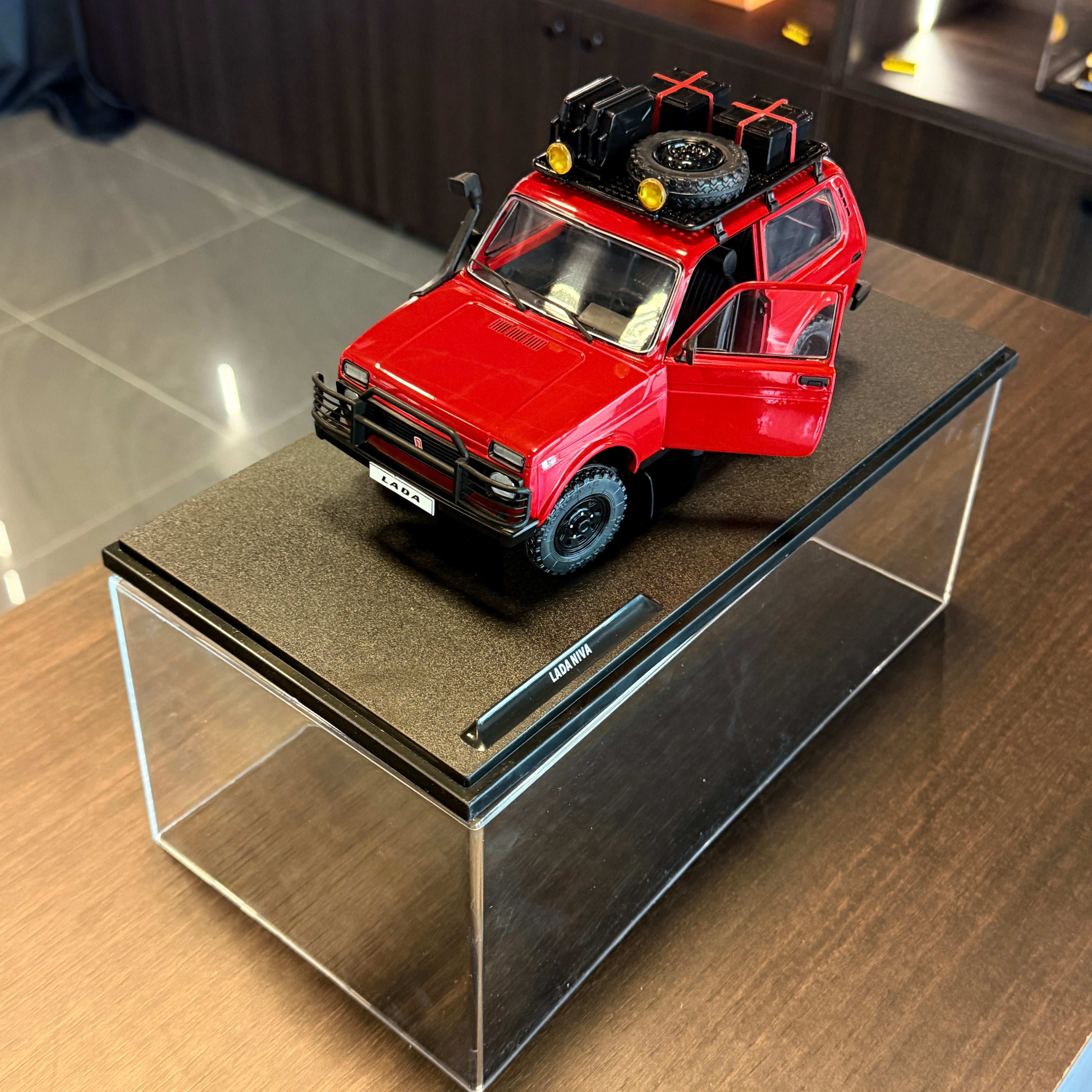 Lada Niva Red 1980, mierka 1:18 od Solido