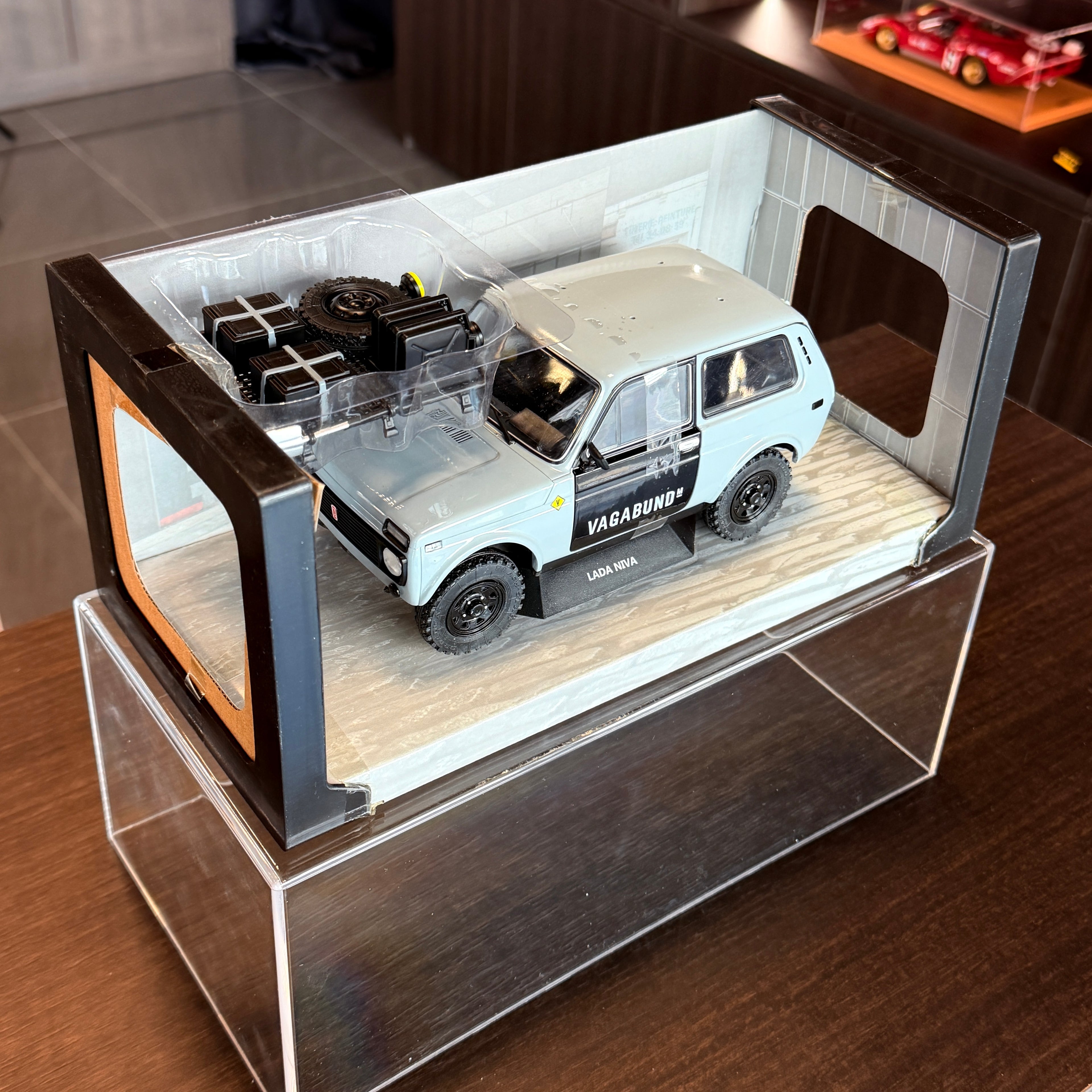 Lada Niva VLADA 1980, mierka 1:18 od Solido