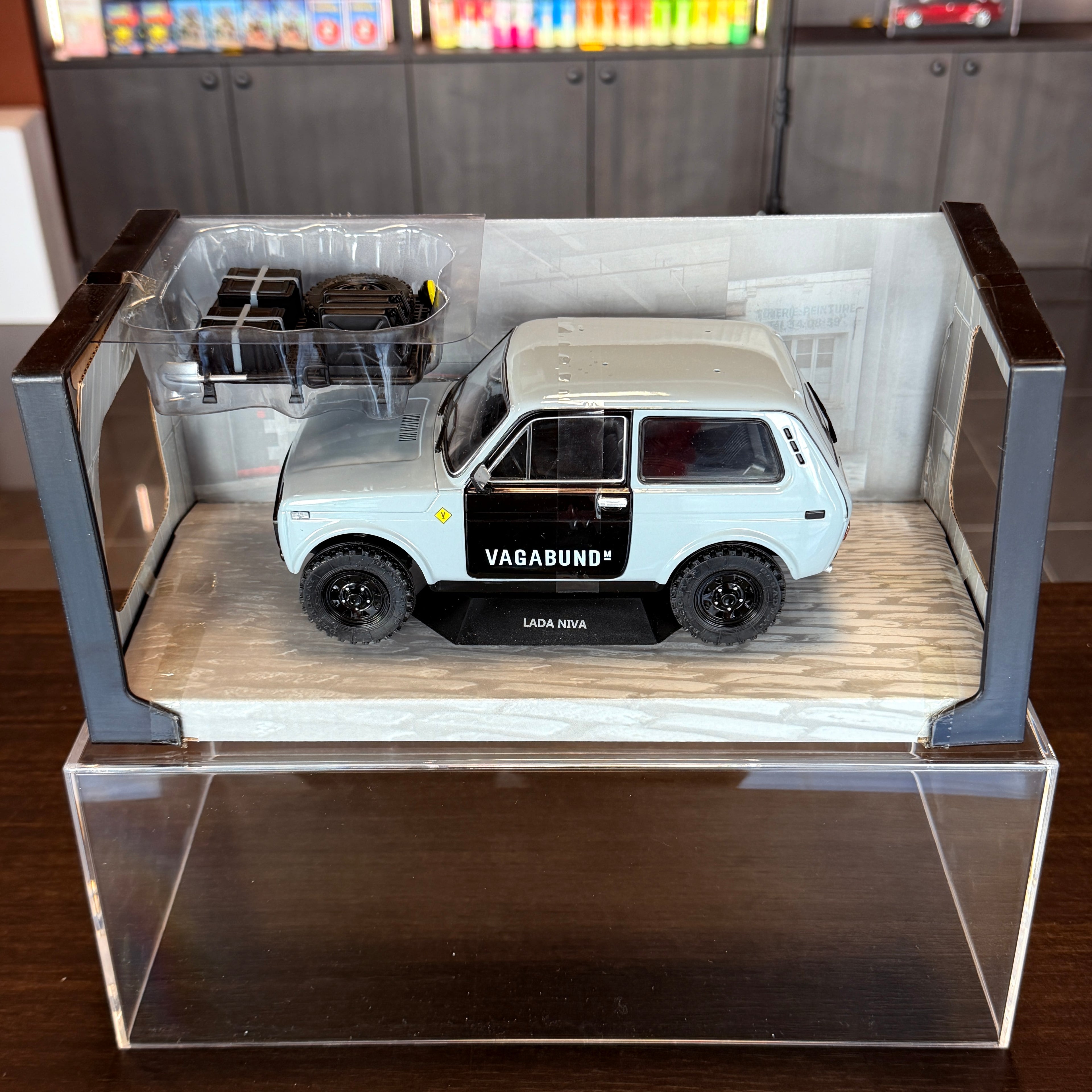 Lada Niva VLADA 1980, mierka 1:18 od Solido