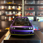 Dodge Challenger SRT Hellcat Widebody Streetfighters Plum Crazy, 2023, 1:18 méretarányban – Solido