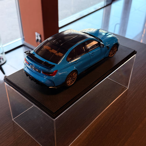 BMW M3 Competition M xDrive Touring 2024 – Twilight Purple Pearl Metallic Escala 1:18 de Solido