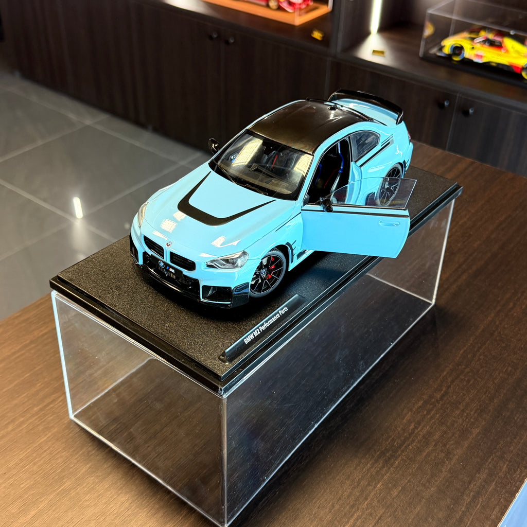 BMW M3 Competition M xDrive Touring 2024 – Twilight Purple Pearl Metallic Escala 1:18 de Solido