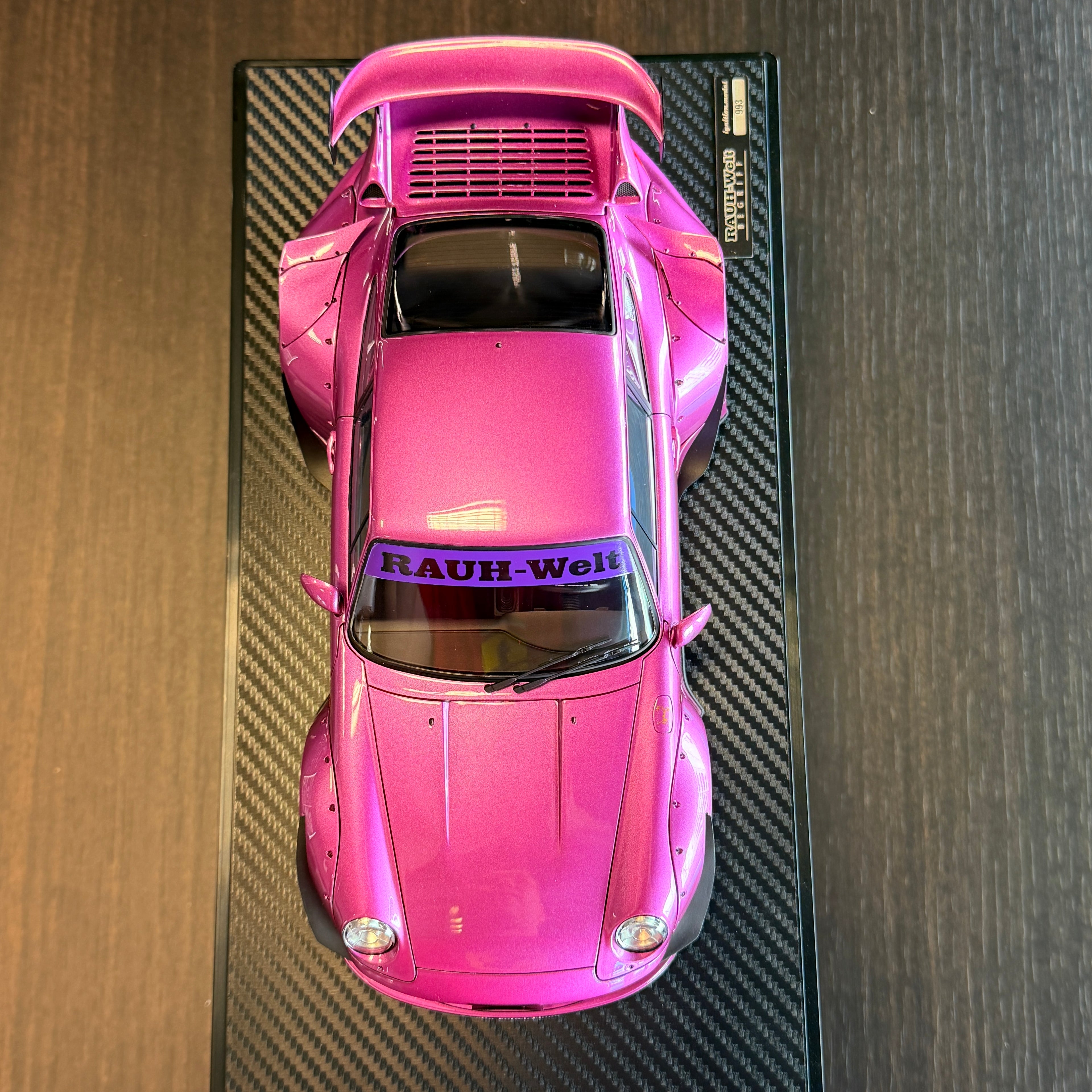 BMW Alpina B7 Turbo (E28) – Maßstab 1:18 von OTTOmobile