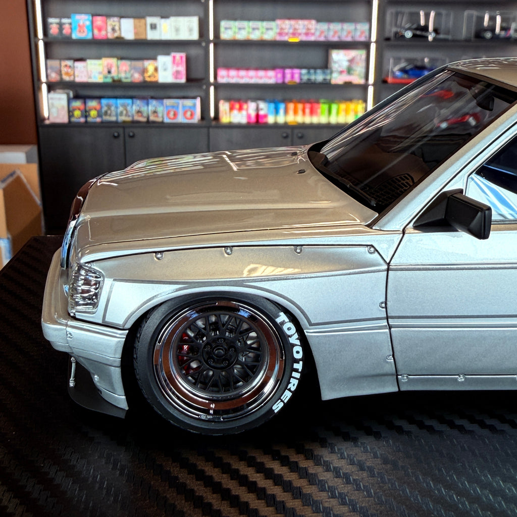Mercedes-Benz 190 PANDEM Silver | 1:18 Scale by Ignition Model