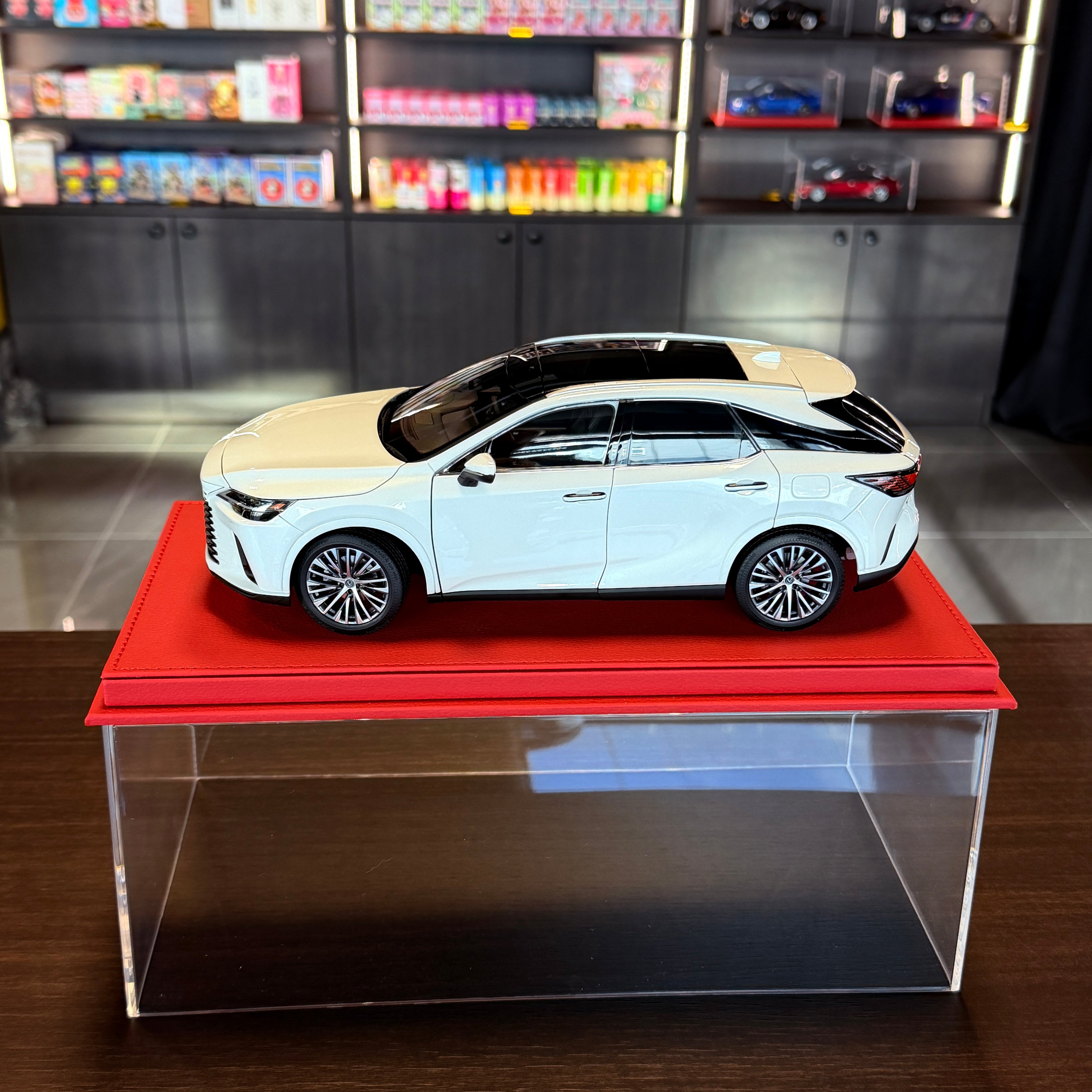 Lexus RX 450h+ – Sonic Quartz 1:18 Scale by KYOSHO