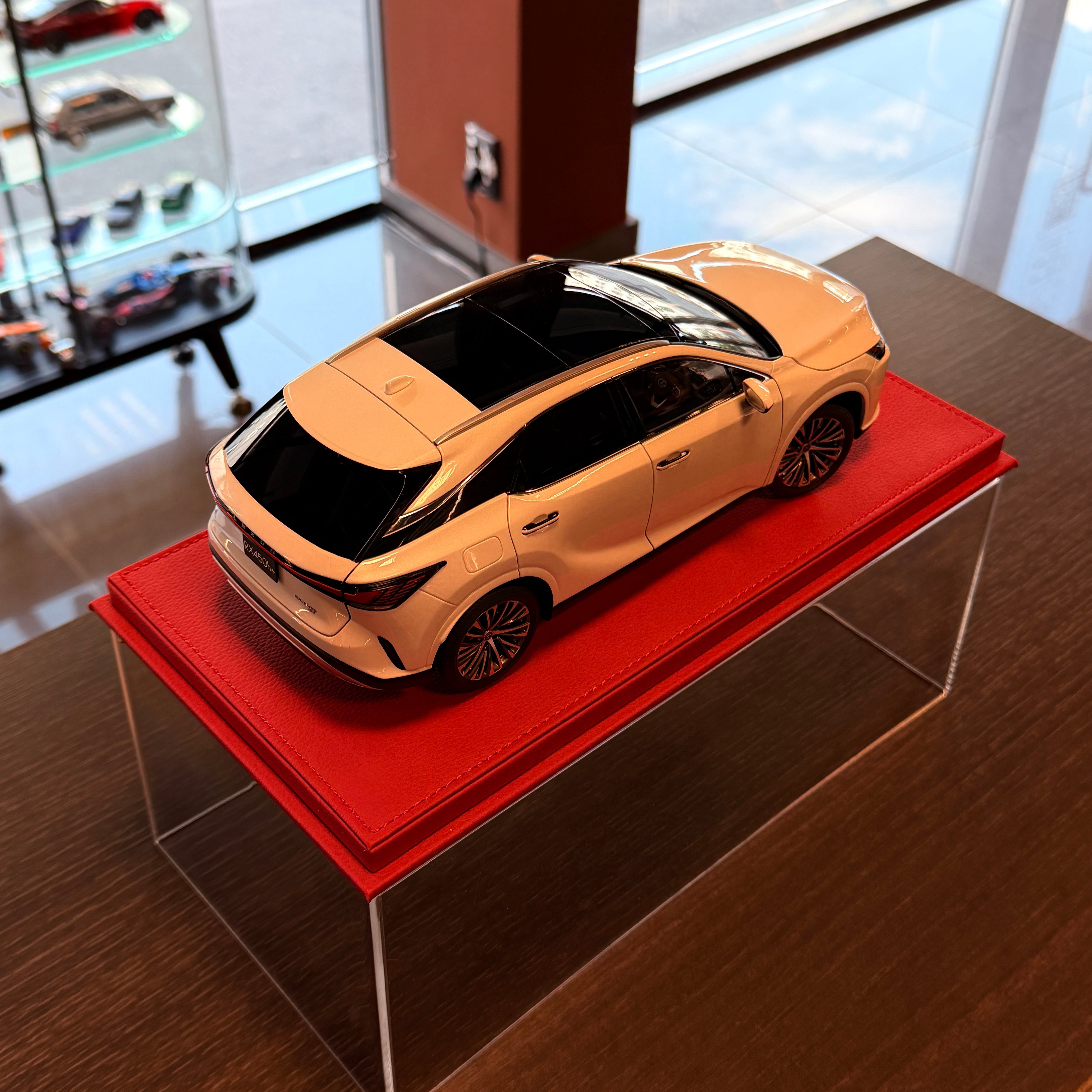 Lexus IS 350 (LHD) 2006 – Black 1:18 Scale by AUTOart