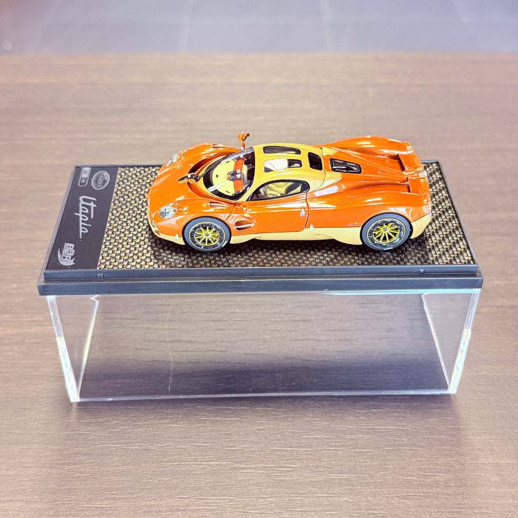 Pagani Utopia Bronzo, omejena izdaja 49 kosov – pomanjšan model avtomobila v merilu 1 : 43 znamke BBR