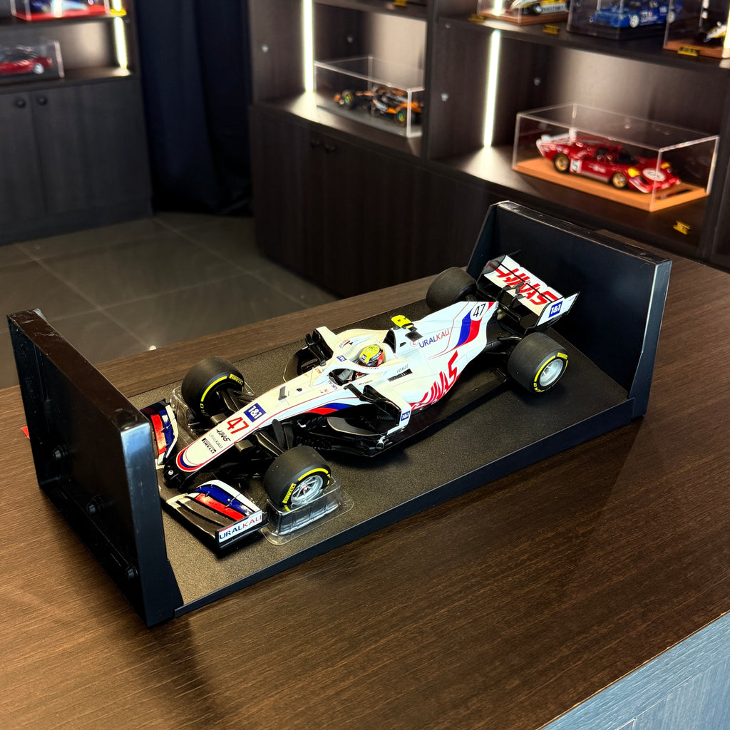 Ferrari SF-25 #16 Charles Leclerc Formel 1 2025 Modell im Maßstab 1:18