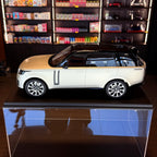 Range Rover P530 Autobiography – Oro Escala 1:12 de GT Spirit