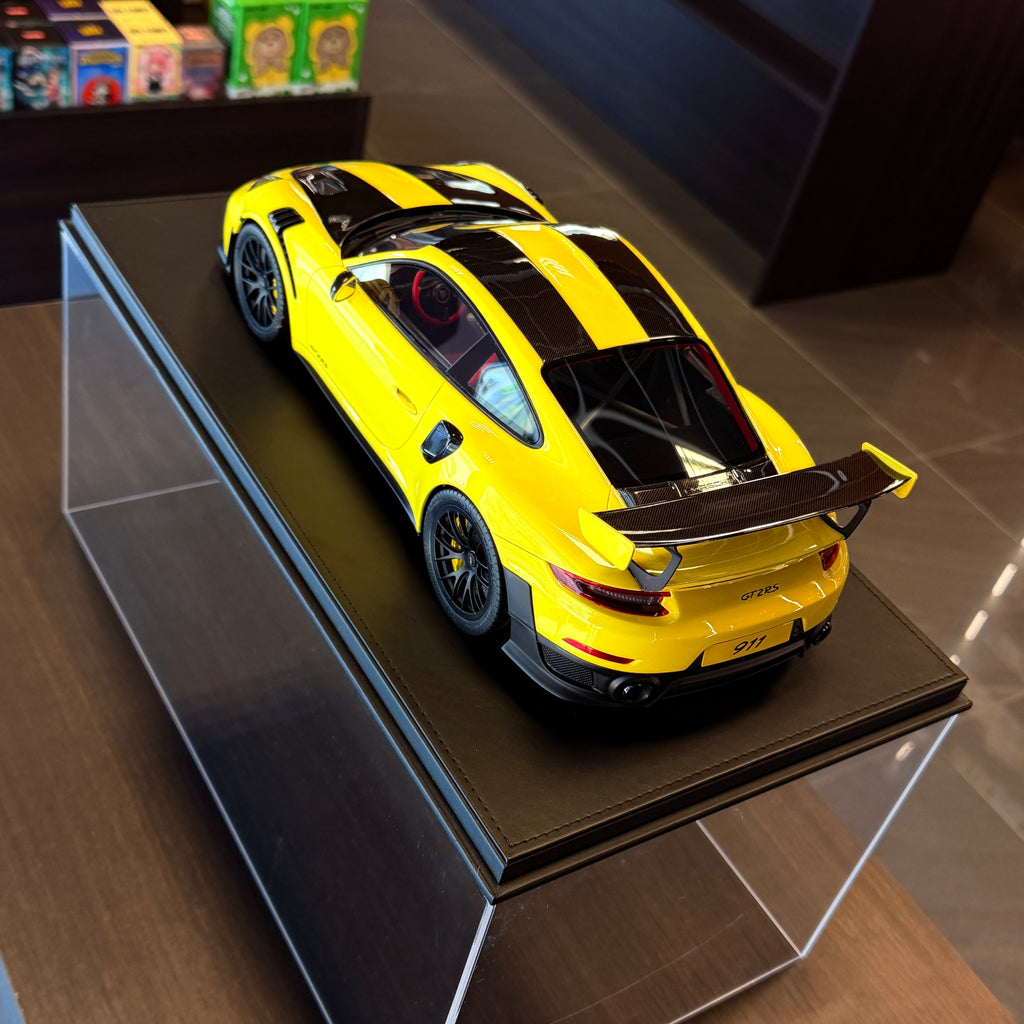 GT Spirit Porsche 911 (991.2) GT2 RS Weissach Package – 1:12 Scale Model Car