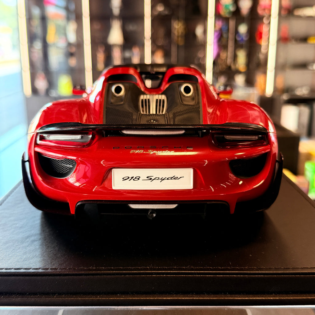 Porsche 918 Spyder – Rojo Escala 1:12 de AUTOart