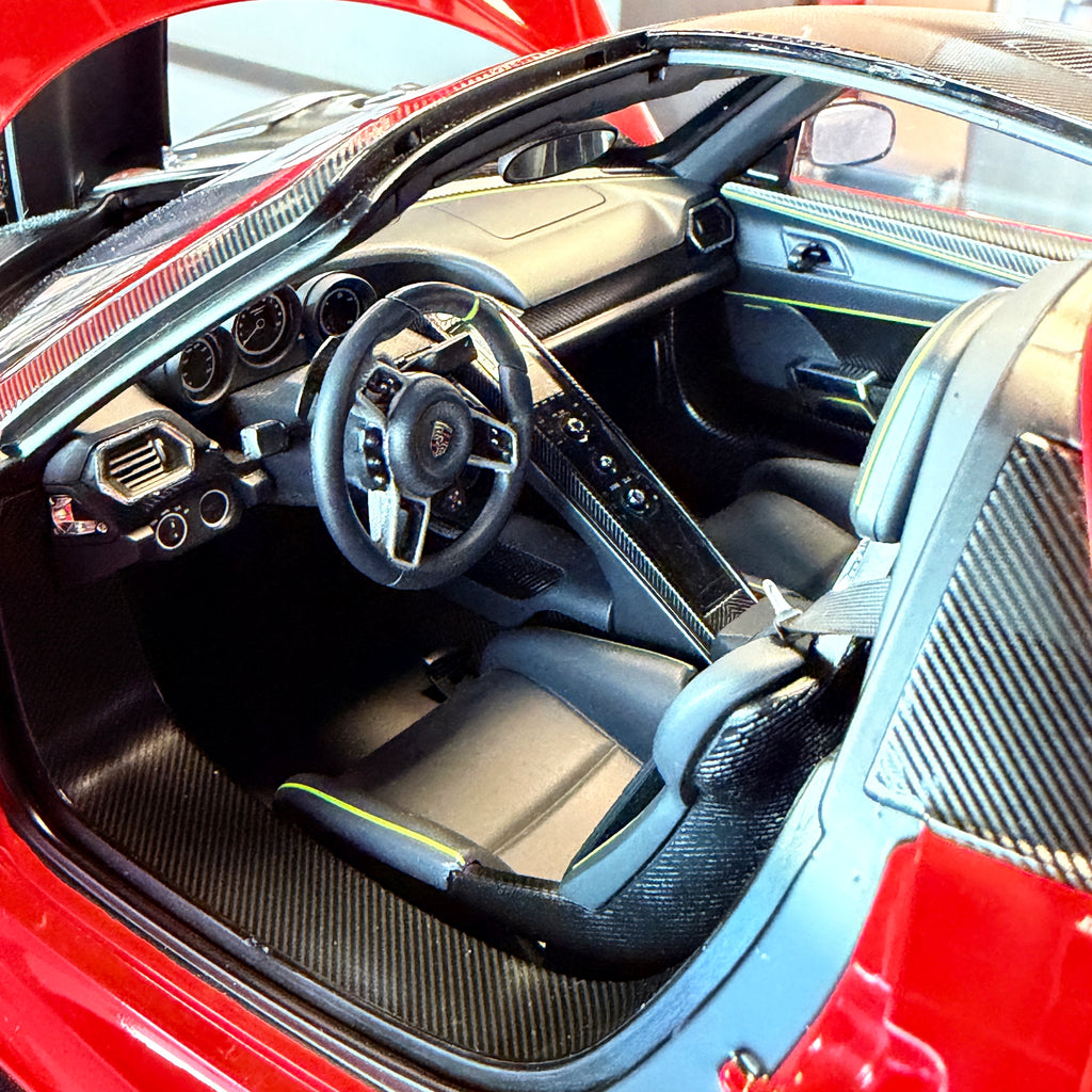 Porsche 918 Spyder – Rojo Escala 1:12 de AUTOart