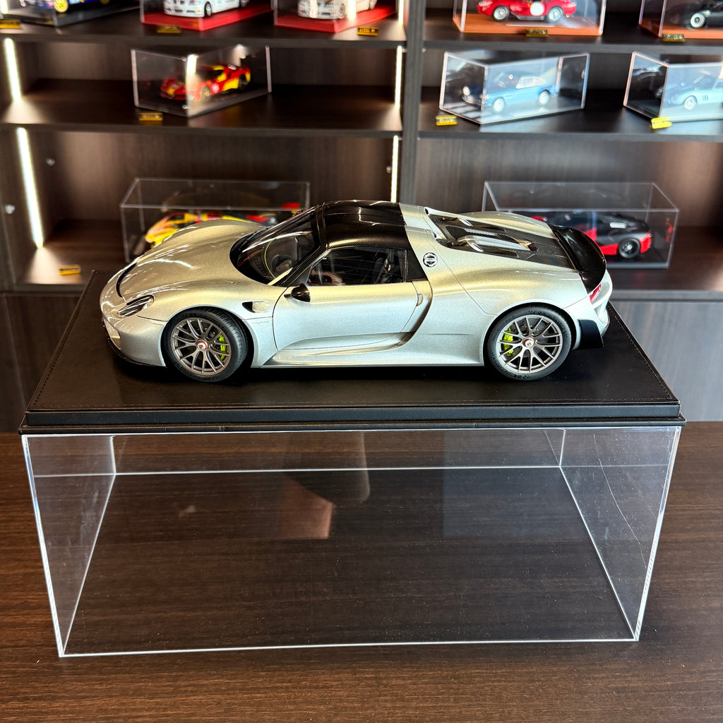 Porsche 918 Spyder 2013 – Plata Escala 1:12 de AUTOart