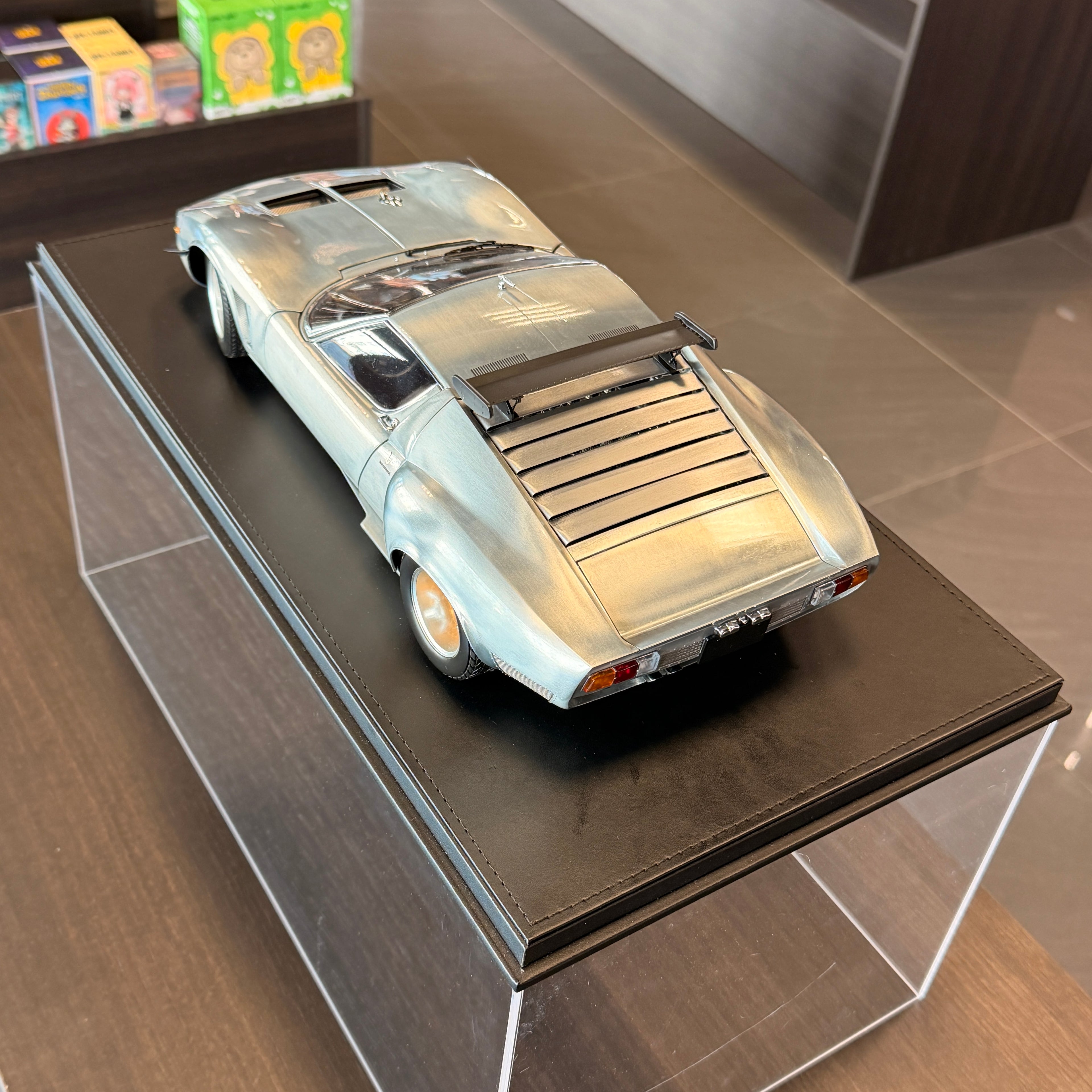 Lamborghini Miura SVR 1970 – Edición limitada pulida (50 unidades) Escala 1:12 de KYOSHO