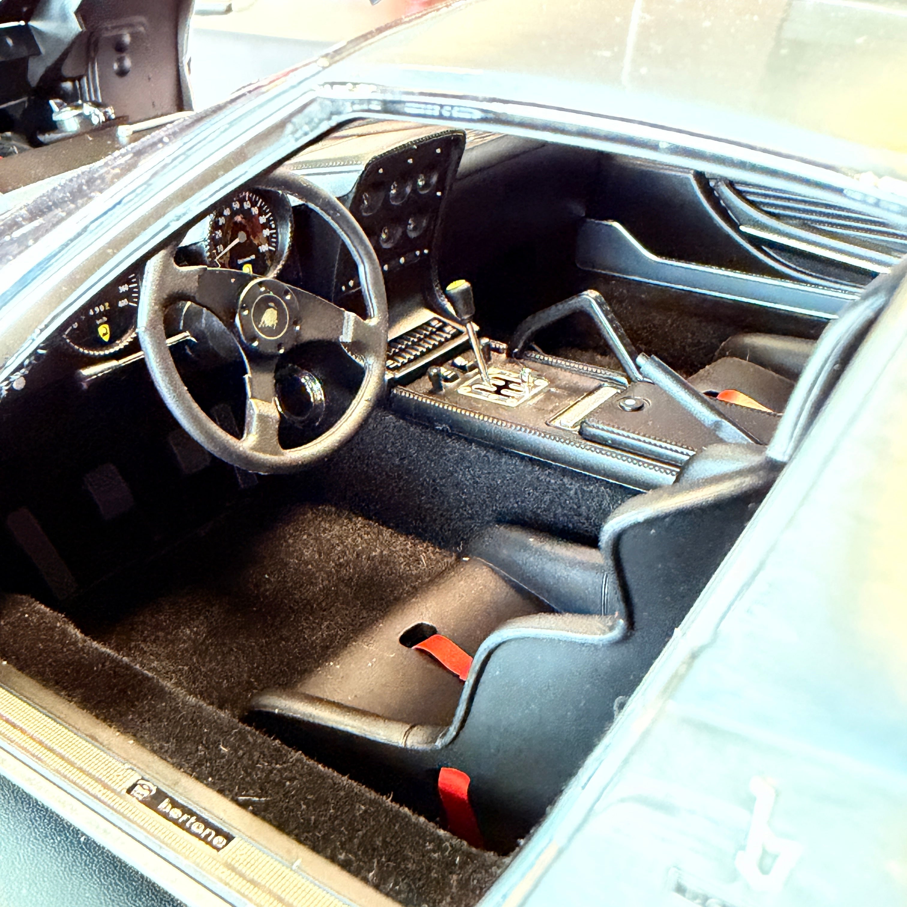 Lamborghini Miura SVR 1970 – Edición limitada pulida (50 unidades) Escala 1:12 de KYOSHO