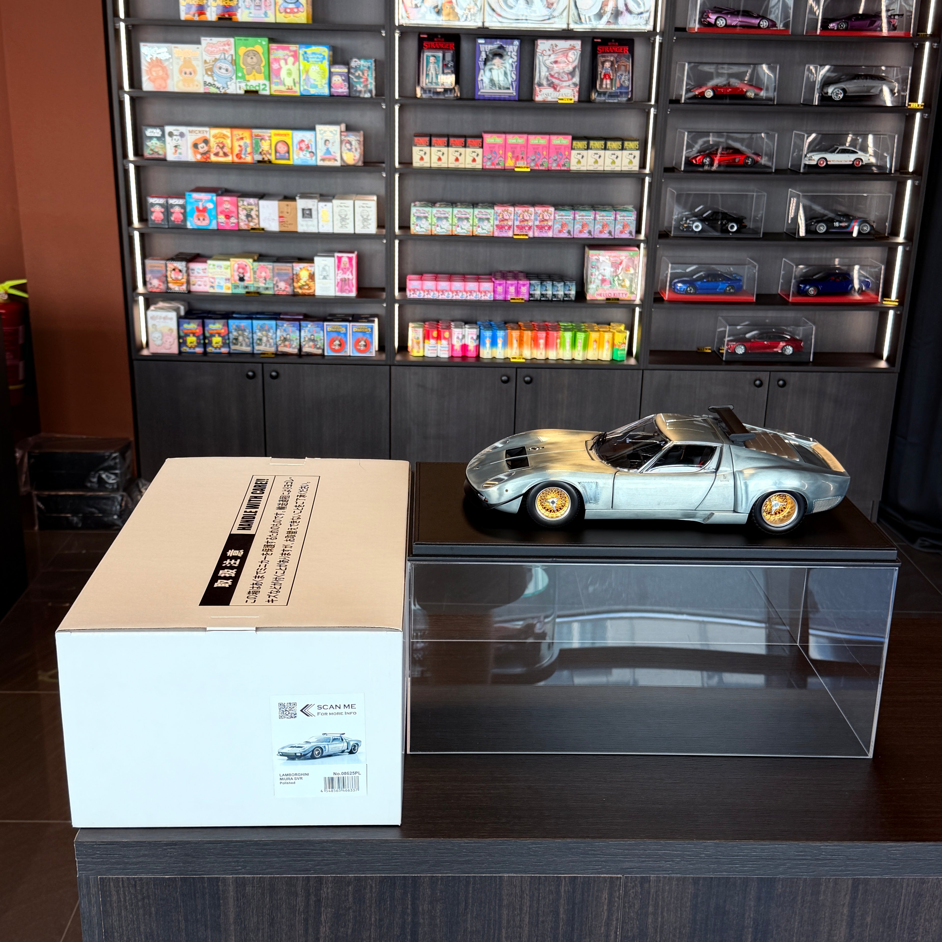 Lamborghini Miura SVR 1970 – Edición limitada pulida (50 unidades) Escala 1:12 de KYOSHO
