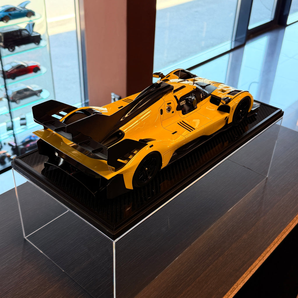 Modellauto BBR Models 1/12 Ferrari 499P Kubica-Ye-Shwartzman #83 Le Mans 2024 Limitierte Auflage