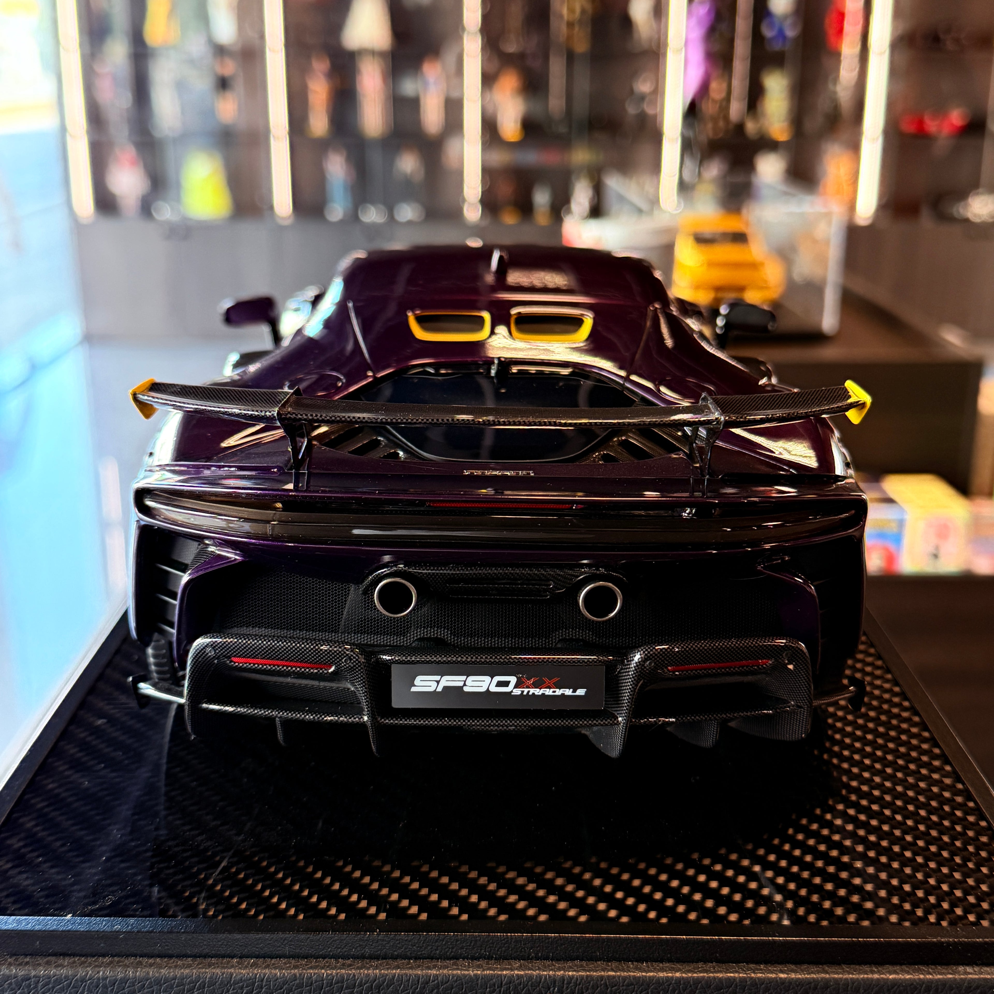 BBR-Models 1/12 Ferrari Sf90 XX Stradale Spider 2024 Rot Carbon Schwarz BBR1221D