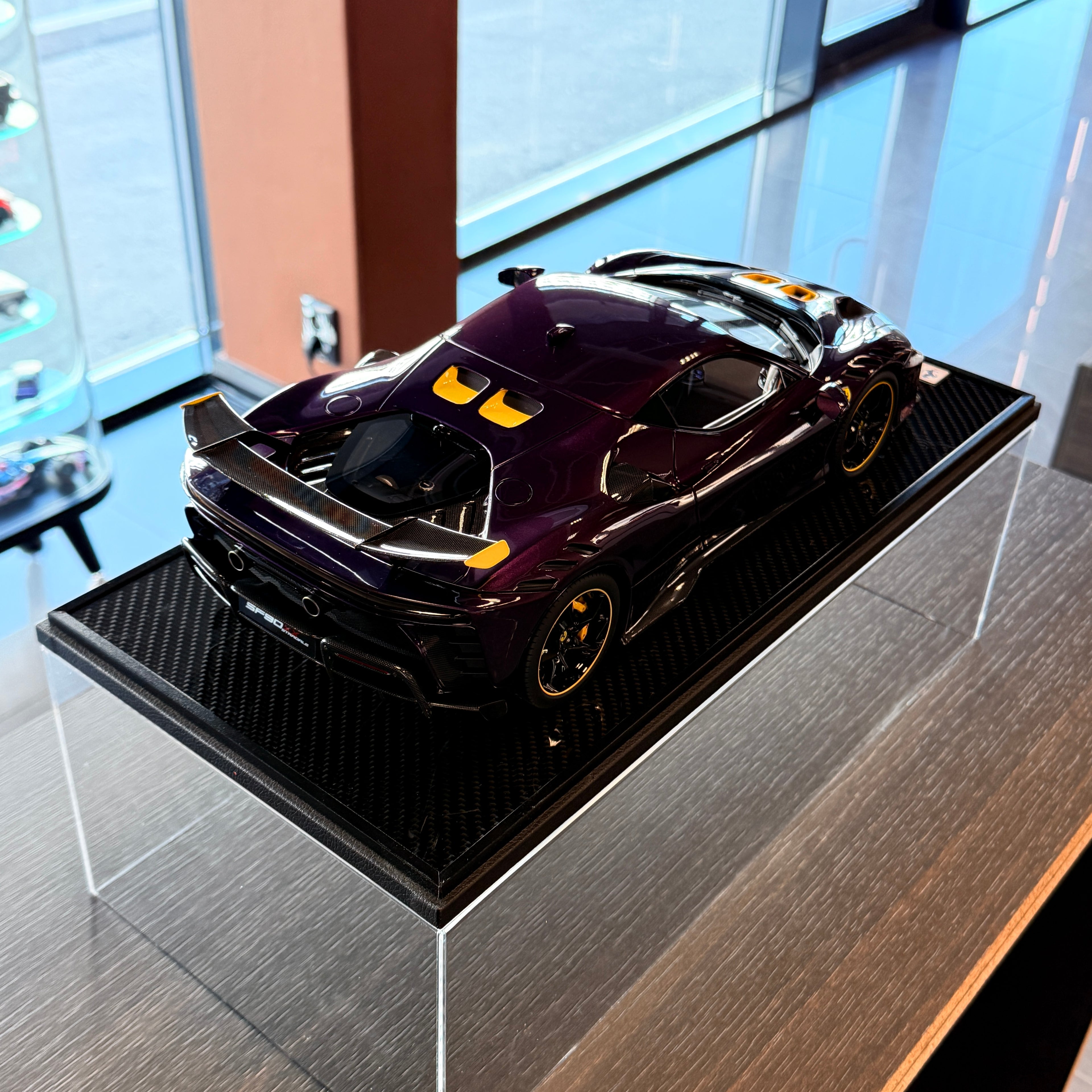 BBR-Models 1/12 Ferrari Sf90 XX Stradale Spider 2024 Rot Carbon Schwarz BBR1221D