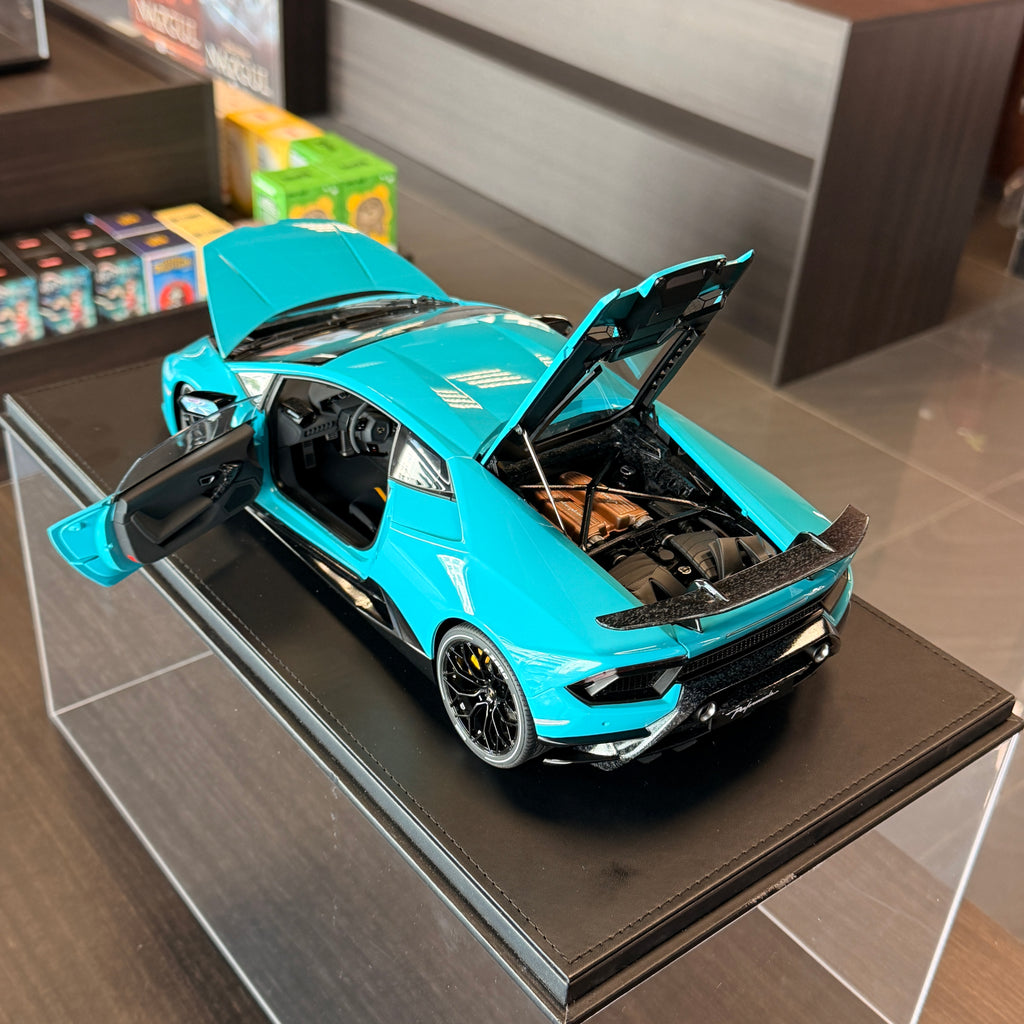 AUTOart Lamborghini Huracán Performante Blu Glauco (Solid Blue) – 1:12 Scale Model Car