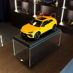 Lamborghini Urus Amarilla Brillante 2021 Edición Propietario 1:18 de MR Collection
