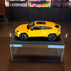 Lamborghini Urus Amarilla Brillante 2021 Edición Propietario 1:18 de MR Collection