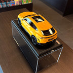 Lamborghini Urus Amarilla Brillante 2021 Edición Propietario 1:18 de MR Collection