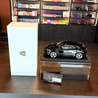 Lamborghini Urus Negro Brillante 2021 Edición del Propietario 1:18 de MR Collection