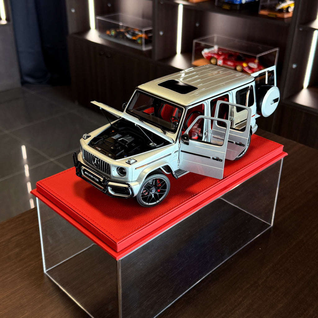 Mercedes-AMG G 63 2019 Iridium Silver | 1:18 Scale by ALMOST REAL | Limited 600 pcs