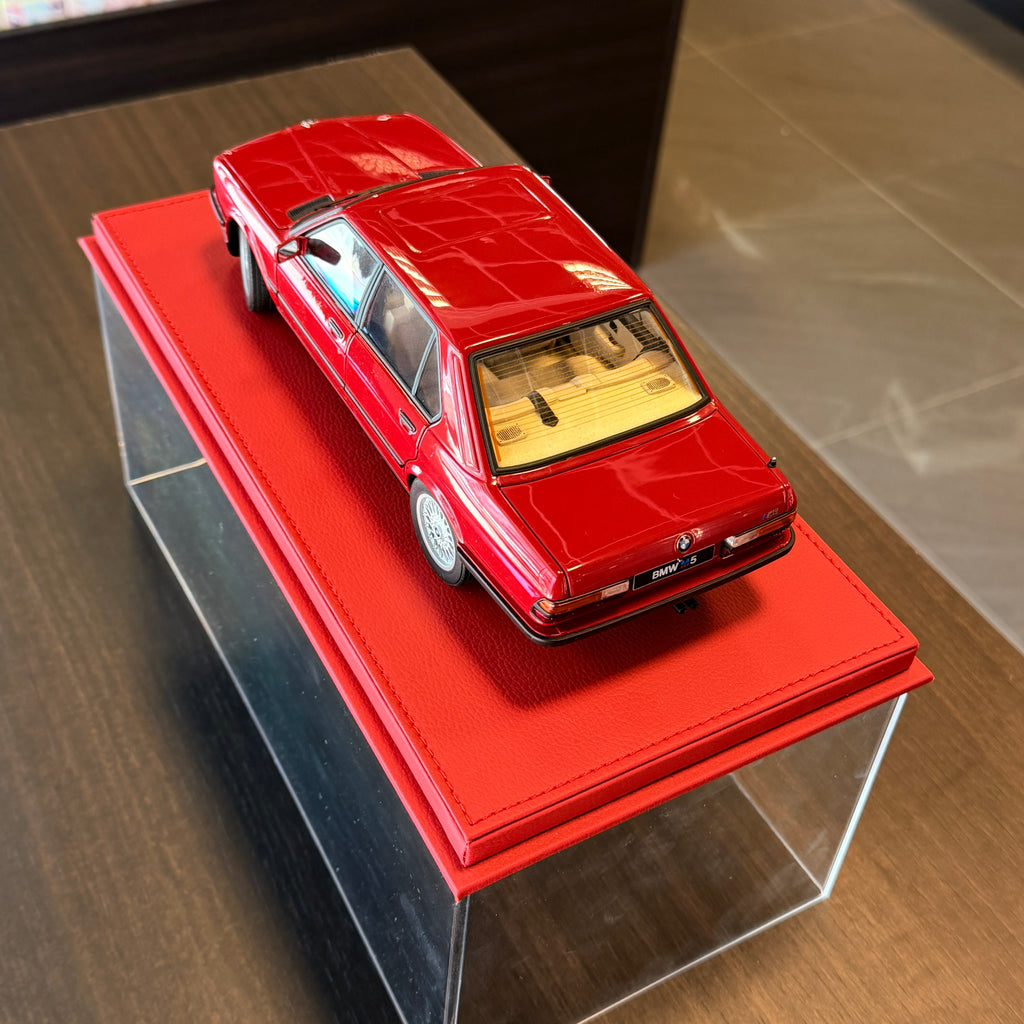 Porsche 911 Carrera (993) – Grün Metallic im Maßstab 1:18 von AUTOart