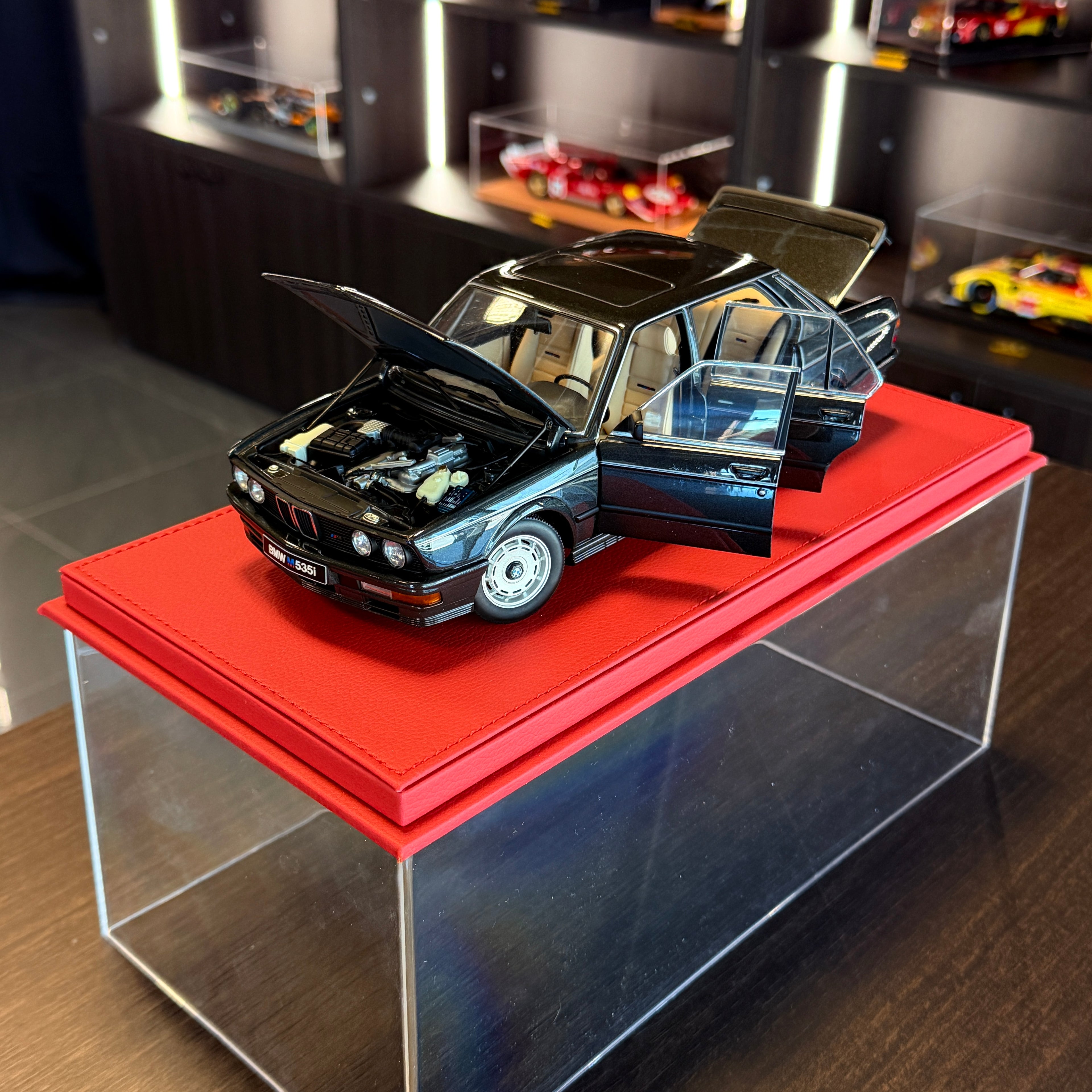 Porsche 911 Carrera (993) – Grün Metallic im Maßstab 1:18 von AUTOart