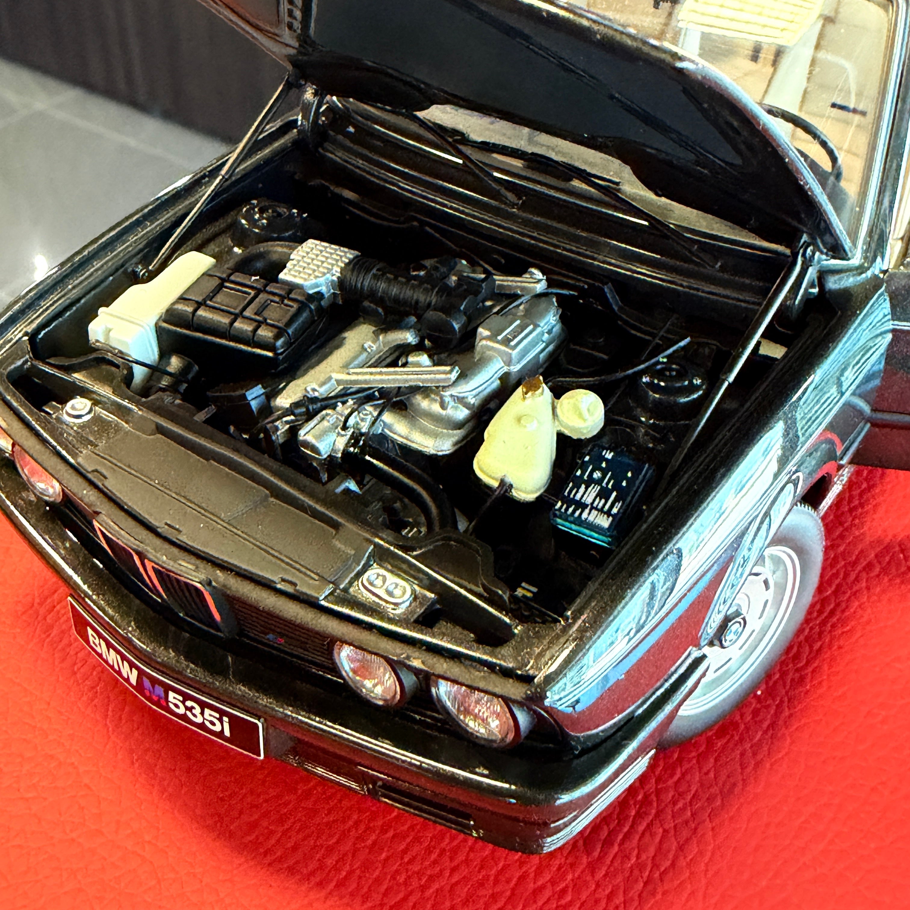 Porsche 911 Carrera (993) – Grün Metallic im Maßstab 1:18 von AUTOart