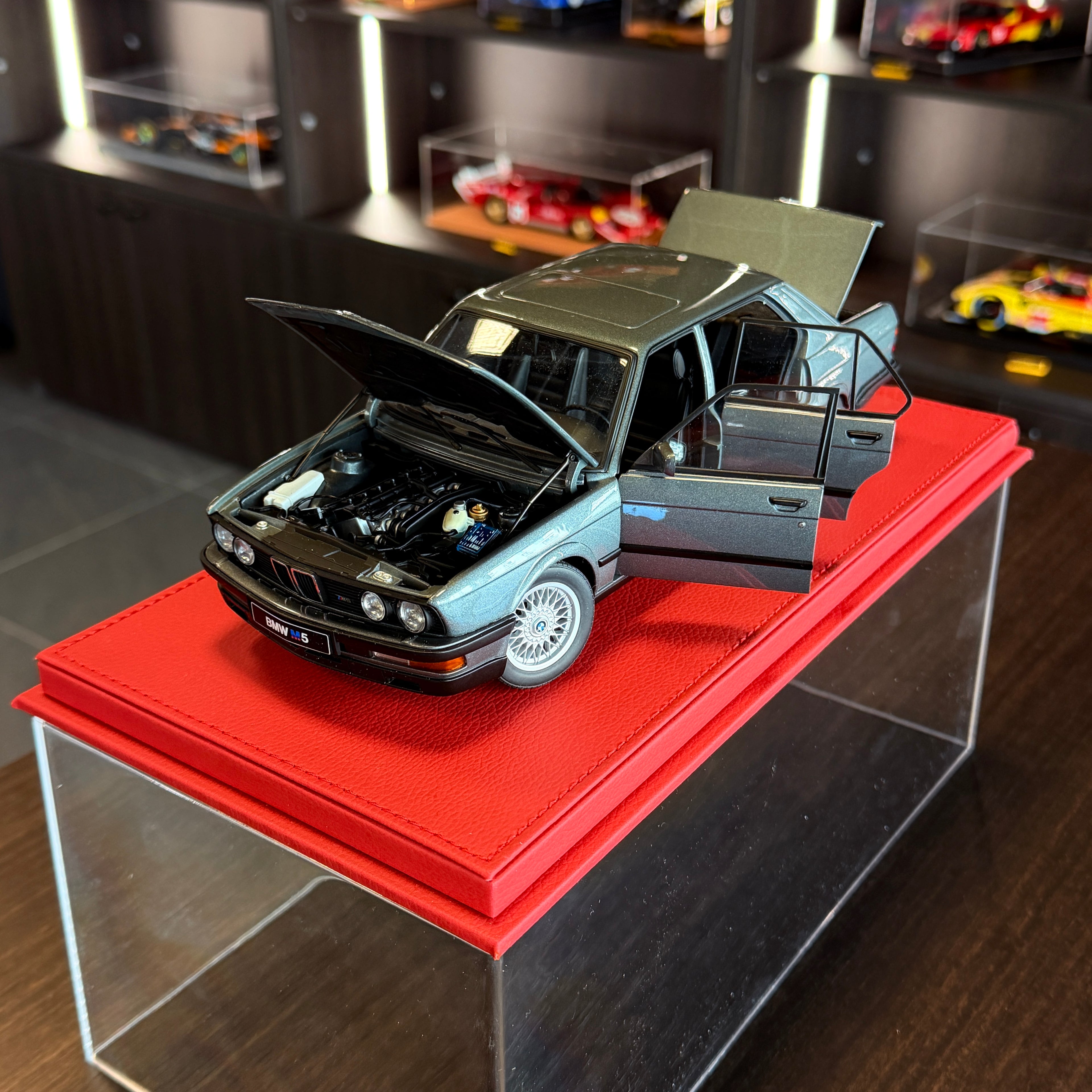 Porsche 911 Carrera (993) – Verde Metalizado Escala 1:18 de AUTOart Millenium