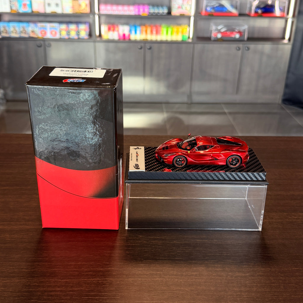 Ferrari LaFerrari Rosso Fuoco Gloss 1:43 Scale with Display Case by BBR Models (Limited 46)